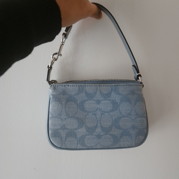 COACH Mini handbag/ wristlet - Picture 3 of 3